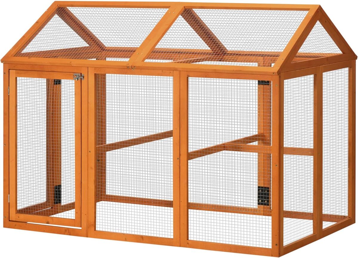 Test de l'enclos PawHut pour poules : praticité et design