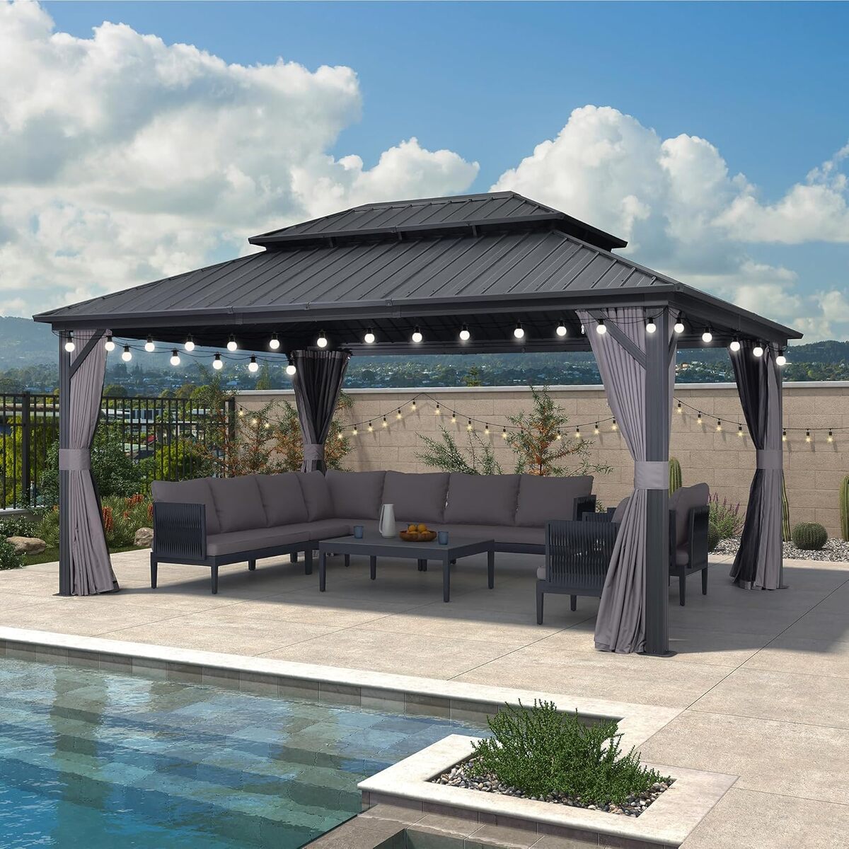 Test de la tonnelle Purple Leaf avec guirlande lumineuse et moustiquaire