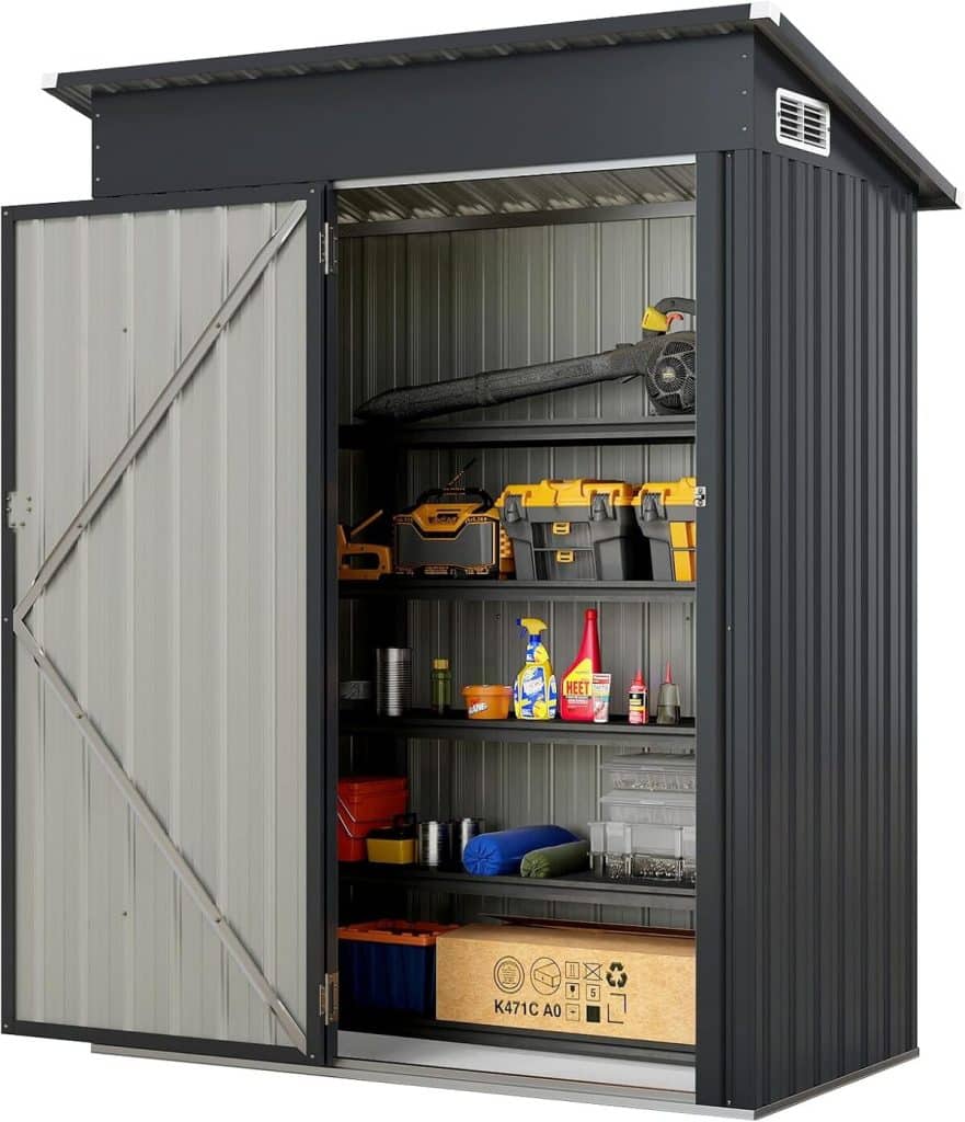 Test de l'abri de jardin Relax4life en acier galvanisé : pratique et résistant