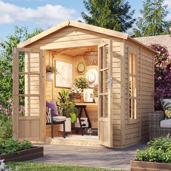 Découvrez l'abri de jardin Timbela M351FB : une solution en bois polyvalente et résistante pour aménager votre espace extérieur avec élégance et fonctionnalité