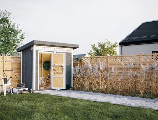 Découvrez l'abri de jardin Timbela M901 en tundra grey : un choix robuste et élégant de 3m² pour organiser et protéger vos espaces extérieurs.