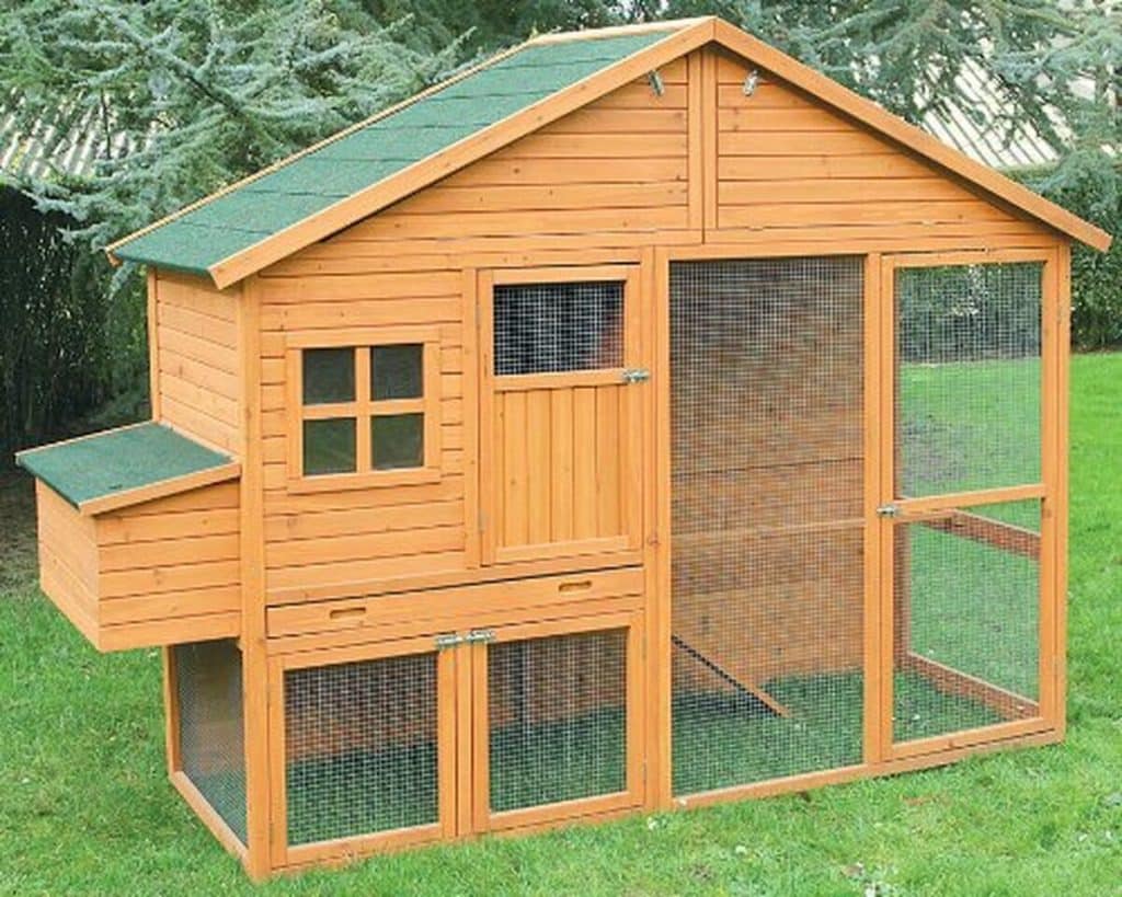 Test du poulailler volière Colorado 6 à 8 poules de la ferme de Beaumont