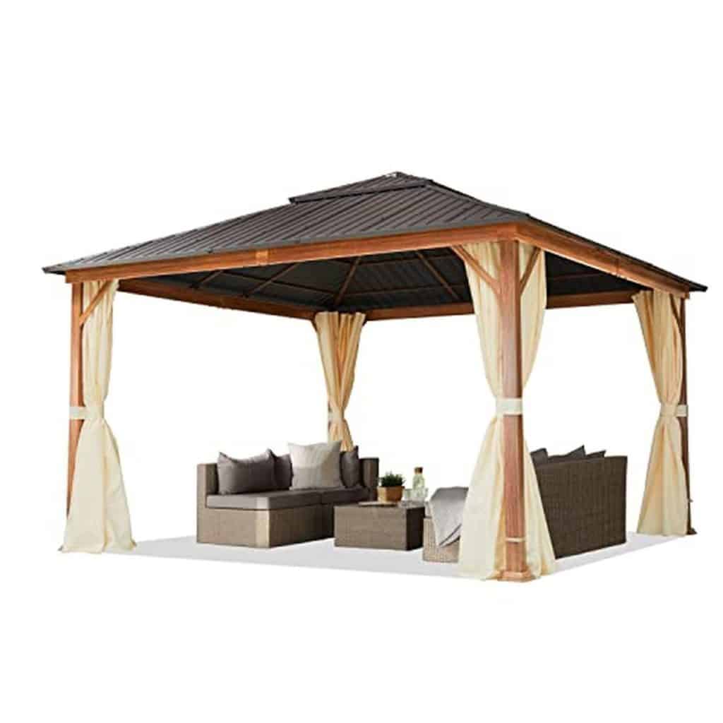 Test : tonnelle de jardin 4x4 m, aspect bois et toit acier