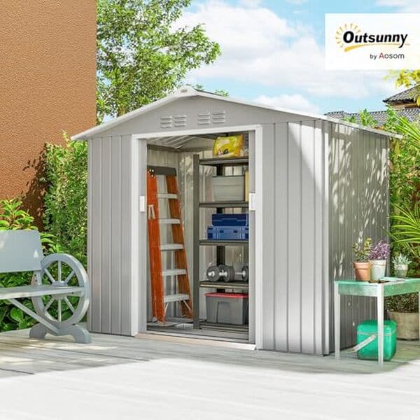 Découvrez notre test complet de l'abri de jardin Outsunny 2 de 2, 42 m² : structure solide, capacité de rangement optimale et facilité d'installation pour votre jardin. 