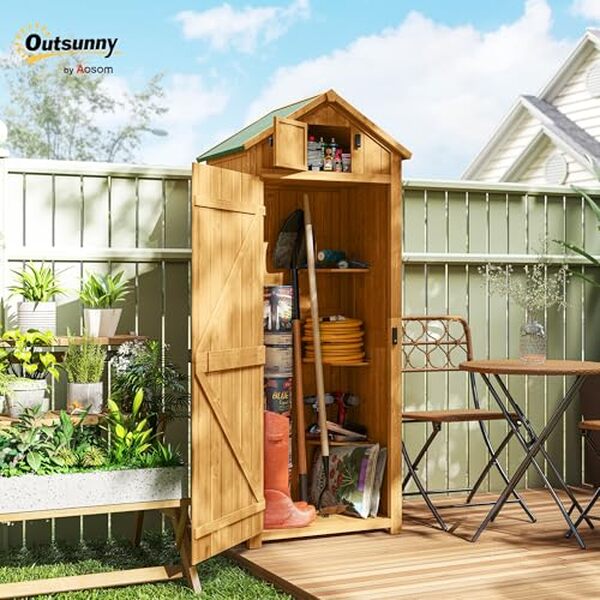 Découvrez notre test complet de l'armoire de jardin Outsunny : rangement extérieur robuste en bois pour organiser vos outils et équipements de jardin. 