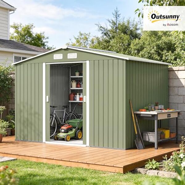 Découvrez notre test complet de l'abri de jardin métal Outsunny 5, 4 m² avec porte coulissante : avantages, inconvénients et recommandations d'achat. 