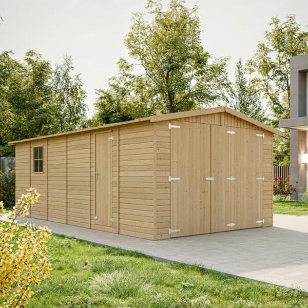 Découvrez le garage en bois Timbela M102, la solution idéale pour ranger vos outils et équipements. Espace de stockage pratique, robuste et esthétique pour votre jardin.